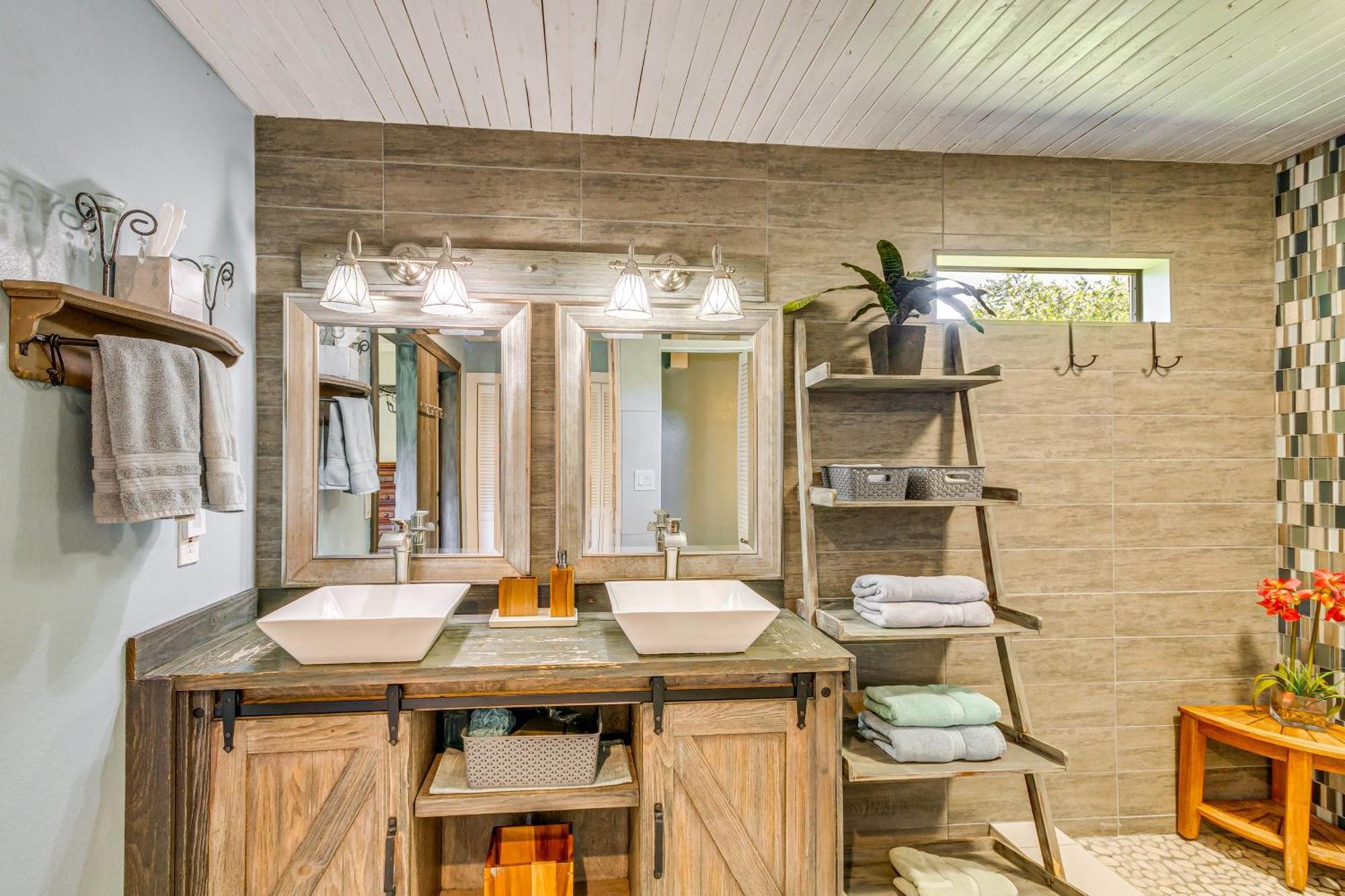 Unique Milton Home with Fire Pit, Dock&Grill! Extérieur photo