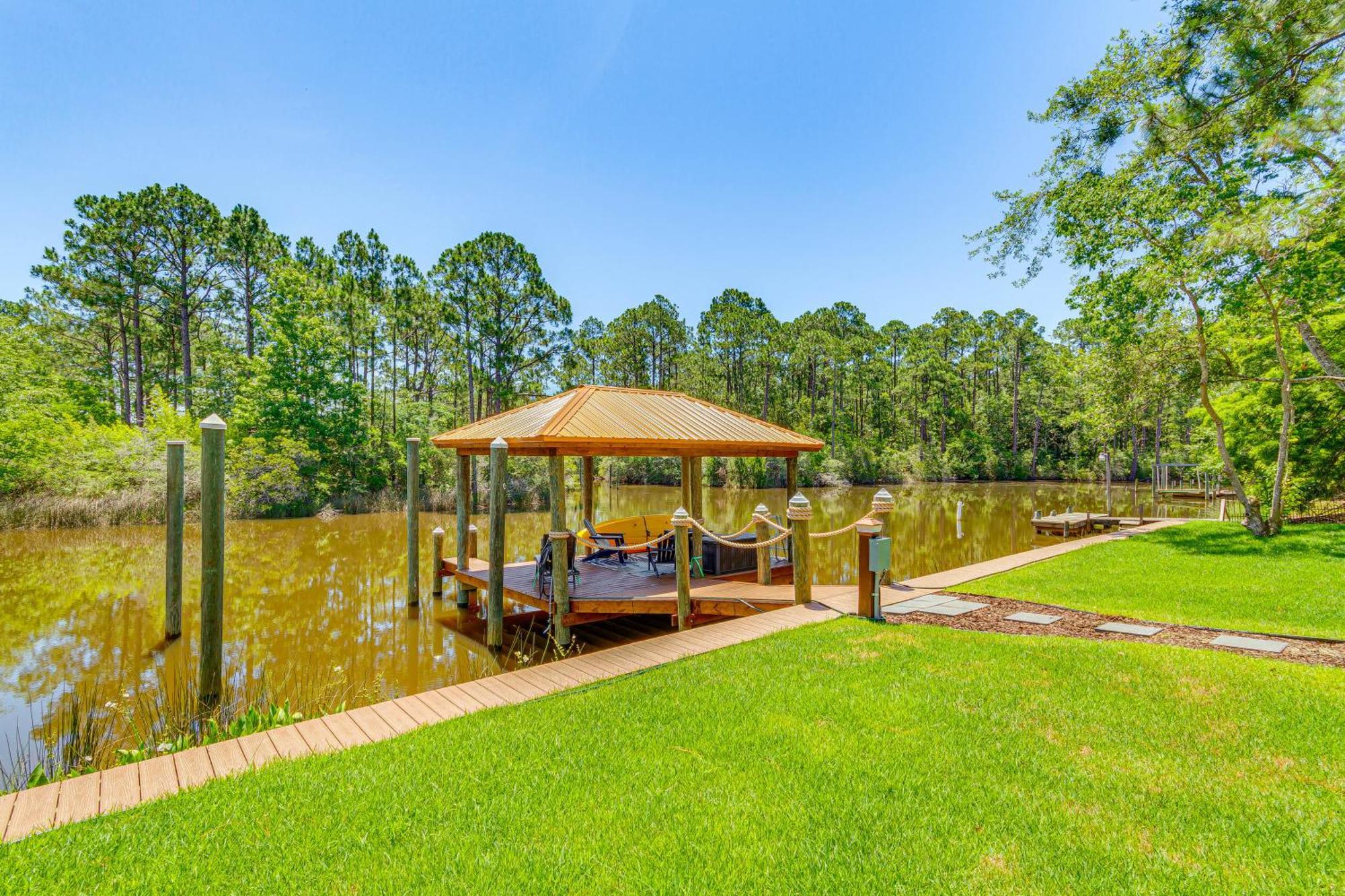 Unique Milton Home with Fire Pit, Dock&Grill! Extérieur photo